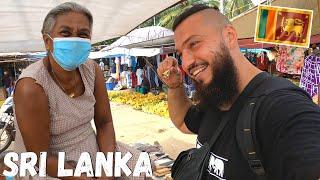 SRI LANKA | Buying RANDOM Things In Vitharandeniya Market 