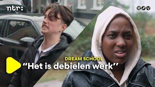 ''Ik irriteer me dood aan je'' | DREAM SCHOOL #9 | NPO Start