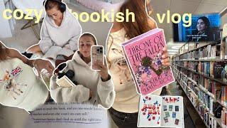 cozy book-ish vlog ️ (reading journal, reading vlog, library + barnes trip & more!)