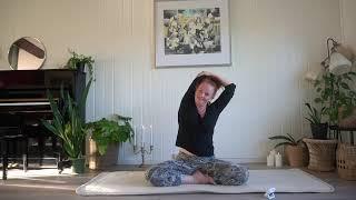 YOGA FOR DYP HVILE OG SØVN  ️ ØVELSER FOR NAKKE OG SKULDRE + AVSPENNING