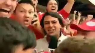 Torcida fanática do grêmio comemora gols