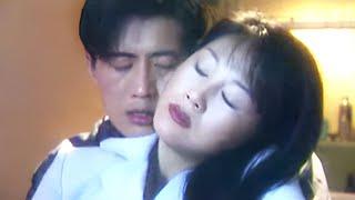 老板送貌美秘书回家，两人干柴烈火激情缠绵，一夜亲热不停 #drama#chinesetelevisiondramas  #chinesedrama  #lovestory   #zhaolusi