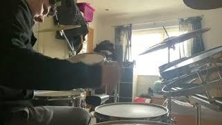 Drumming with middle finger fulcrum