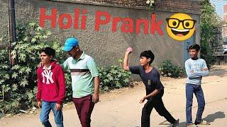 Holi_Throwing Water Balloon with Twist Prank | Raja_Sahu_Vlogs_Prank |