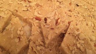 SUJI KI KATLI ( HALWA) ( URDU / HINDI) BY SEHAR SYED/Suji ki katli recipe/Pakistani food/Urdu recipe