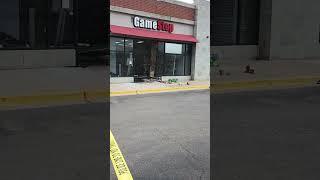 Gamestop Smash & Grab investigation 5/2/2025 Gateway Center #RogersPark #Chicago