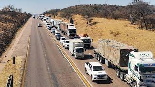 Heavy traffic on the N1 near the Kranskop Toll Plaza