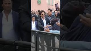 दुबई में Shahrukh Khan की Power  #pathan #dubai #shahrukh_khan