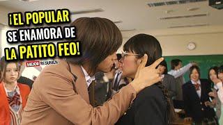 SE BURLAN DE LA PATITO FEO PERO EL CHICO POPULAR SE ENAMORA DE ELLA | Mejor Resumen