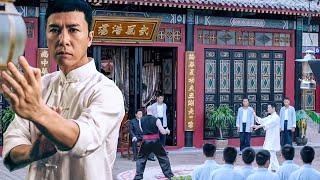 The boxing champion was provoking everywhere, but the real master beat him violently with Tai Chi!