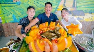 BLACK CHICKEN STEWED WITH PUMPKIN - Unique Northwest Vietnam Cuisine | SAPA TV