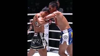 Muangthai lived up to his nickname "Elbow Zombie" with this sensational KO of Kulabdam 