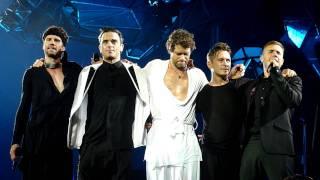 Take That - Discussing Robbie's departure & posing @ Amsterdam Arena 18-07-11