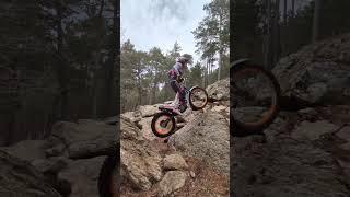 www.trial-club.com -danger jamps  -- Exercice du jour - _# #cycle #bikeriding #cycling #bikejumps