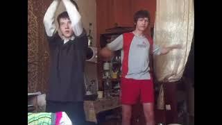 *RARE Media* Russian “Brothers” Tecktonik Dance in Sync (Full Video?) тектоник [Read Description]