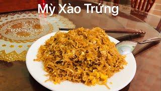 Món “ Mỳ Tôm Xào Trứng “ Đơn Giản và Ngon | Chicken fried noodles dish.