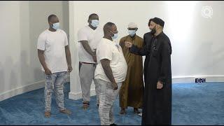 Group of brothers takes Shahada with Dr. Omar Suleiman