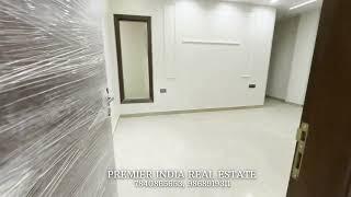 Builder Floor in Dwarka Sec - 12 ( 4 bhk ) Prime Location. 250 Sq Yard