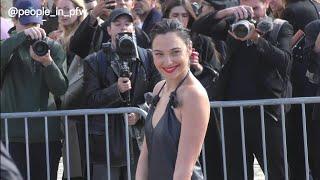 Gal Gadot - Loewe SS25 fashion show in Paris - 27.09.2024