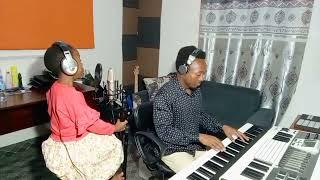 Rebeca Kenan - Wakuabudiwa Niwewe (Live Studio Session)