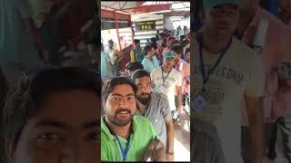 bus ticket ki line  pahalgam ke liye