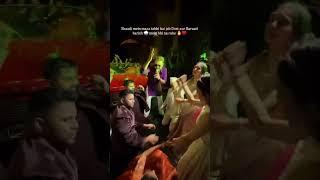 Shaadi mein maza tabhi hai jab dost aur baraati baarish mein bhi na ruke 🫰️️ #wedding #reels
