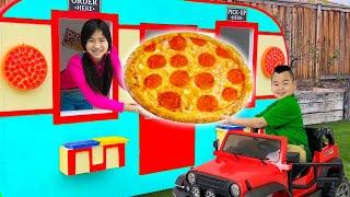 Maddie Jannie & Friends Run Their Own Pizza Drive Thru Restaurant: Creative and Fun Pretend Play