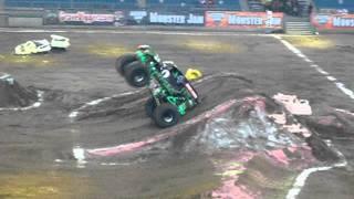 Grave Digger Freestyle 2010 in Arnheim Monster Jam HAMMER!!!!!!!