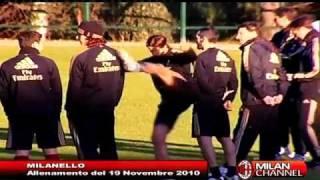 Luca Antonini kicks Zlatan Ibrahimovic! [FIGHT].flv