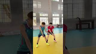 Đỡ Bước 1 Cách Này ? #bongchuyen #volleyball #haikyuuxyn #hwanglong #meme