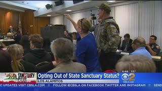 Los Alamitos Votes To Shed Sanctuary Status