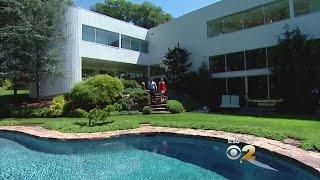 Living Large: A Westchester Mansion