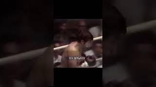 조지 포먼의 철퇴 같은 어퍼컷!