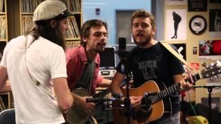 WHUS Studio Sessions: Poor Old Shine