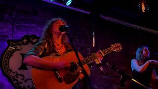 "Amy" (Live at Spiritbar) - Maddie Storvold