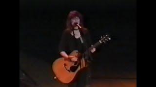 Ann & Nancy Wilson - Hey Hey (Greensboro, NC 1999)