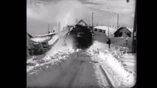 Snøstorm og snørydding Finse stasjon 1916