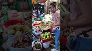 see the lifestyle people in wet market scene #vegetables #vendors #freshfood #food #streetfood