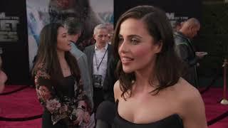 Kingdom of the Planet of the Apes LA Premiere - itw Lydia Peckham (Official video)