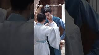 Yukee Chen undressed Dylan Wang #DylanWang #YukeeChen #UnchainedLove #iQIYI