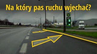 Strzałki nakazują zmianę pasa ruchu ale już jesteśmy na skrajnym pasie ruchu.