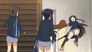 Mio get dragged away 【K-ON!】