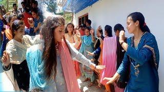 Sarazi marriage girls dance | bhaderwahi dholl marriage at gaddi doda #parbatdoda #gaddimarriage