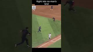 Anthony Volpe Perfectly Executes a Push Bunt