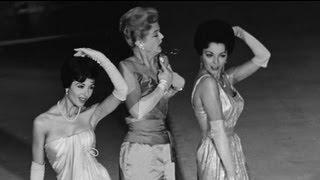 Angela Lansbury, Joan Collins and Dana Wynter performing at the 31st Oscars (1959)