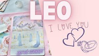 LEO HE SHOWED YOUR PHOTO TO SOMEONE‼️ LOOK WHAT WAS SAID    LOVE TAROT READING