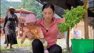 Full video: Pang Yen Nhi, earns a living as a street vendor with countless difficulties