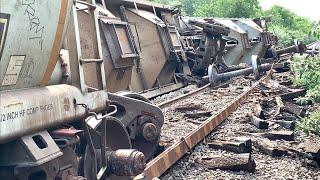 Train Derailment!  Train Makes A Run At Steep Hill With A Geep & Switcher Locomotive Working Hard!