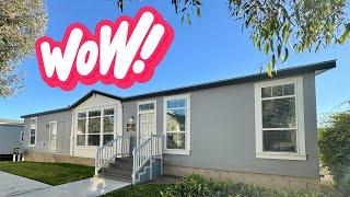 100% WOW FACTOR inside this UNIQUE mobile home! Prefab House Tour