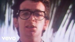 Elvis Costello & The Attractions - Oliver's Army